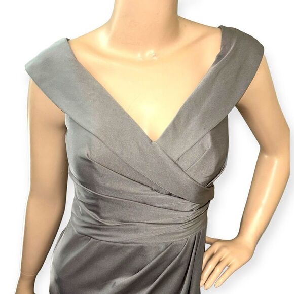 LA FEMME Surplice Off The Shoulder Column Gown In Pewter Size 0 NEW - Picture 4 of 13
